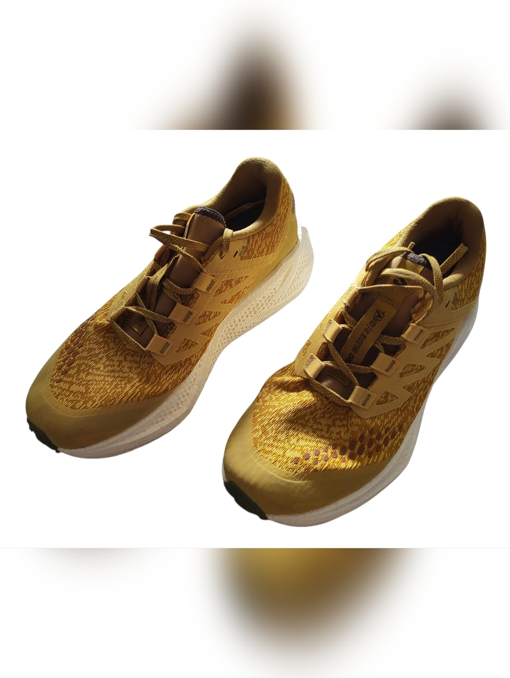 Salomon Aero Glide 3 GRVL Mustard/Vanilla Size US 9 Men’s UK8,5 EU42 2/3 JP 27